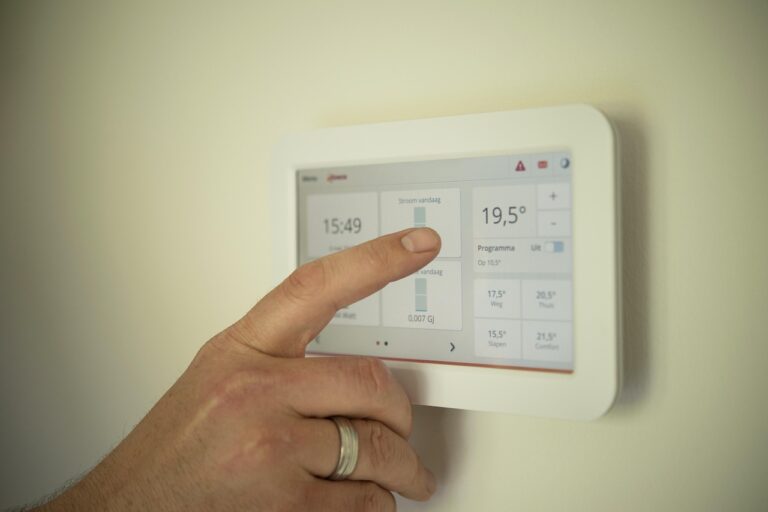 Lagere energierekening in 2026: waar komt dat door?