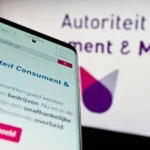 Warmteleidingen in een woonwijk die straks onder de nieuwe warmtewet vallen