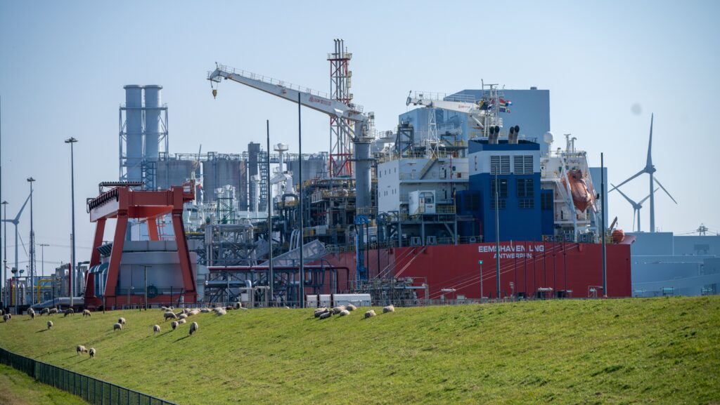 Gesloten fabriek in Nederland waar fabrieken sluiten en de gaskosten stijgen