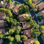 Zonnepanelen op een dak waarbij Slim Terugleveren van Essent actief is